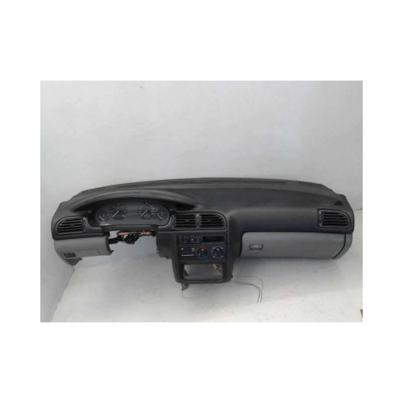 PLANCHE DE BORD  PEUGEOT 406 95-99
