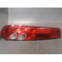 FEU ARRIERE GAUCHE  FORD FIESTA 2005-