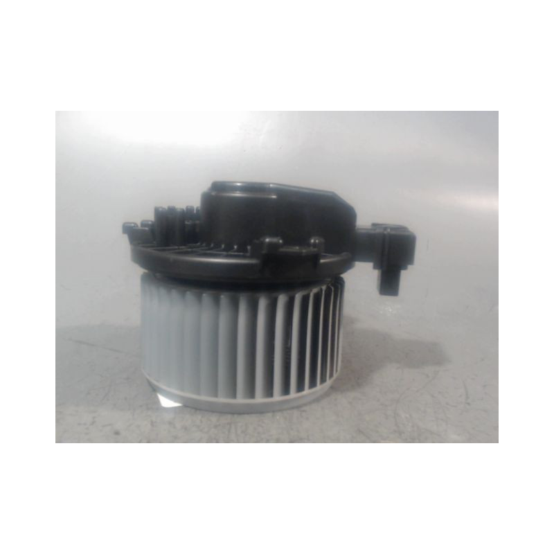 MOTEUR VENTILATEUR CHAUFFAGE SUZUKI SWIFT