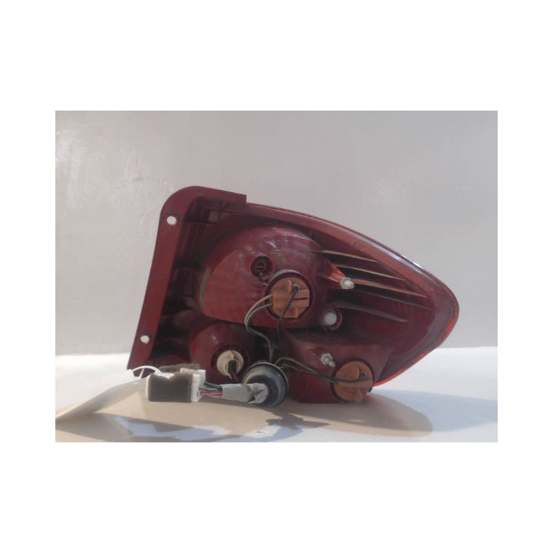 FEU ARRIERE GAUCHE  HYUNDAI GETZ 02-05