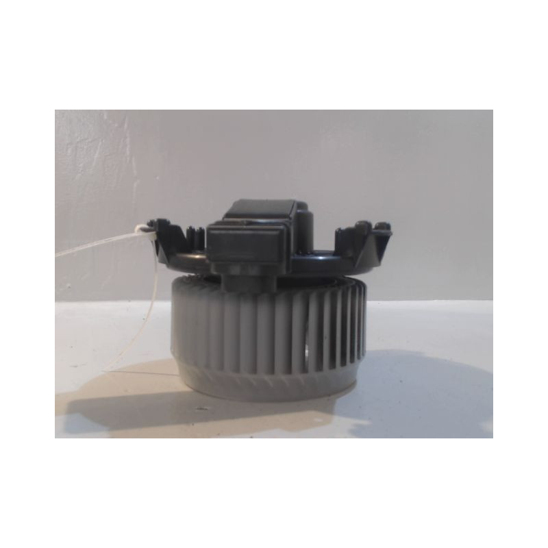 MOTEUR VENTILATEUR CHAUFFAGE TOYOTA YARIS II 2010-