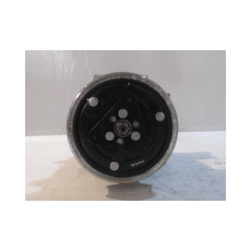 COMPRESSEUR AIR CONDITIONNE RENAULT CLIO III 2010-