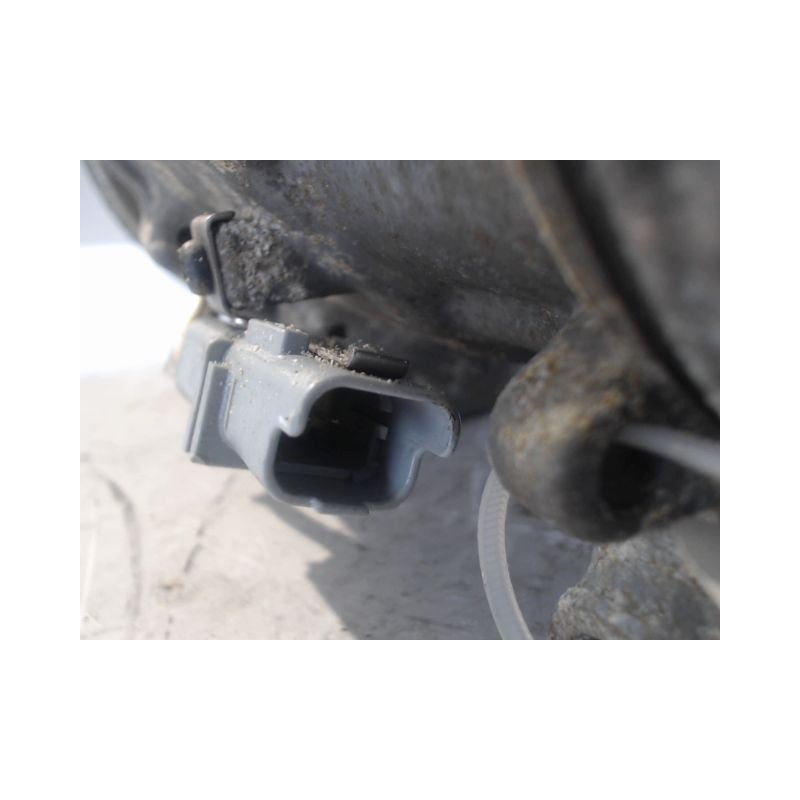 COMPRESSEUR AIR CONDITIONNE RENAULT CLIO III 2010-