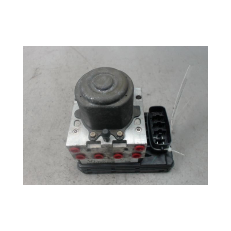 UNITE HYDRAULIQUE ABS TOYOTA AVENSIS