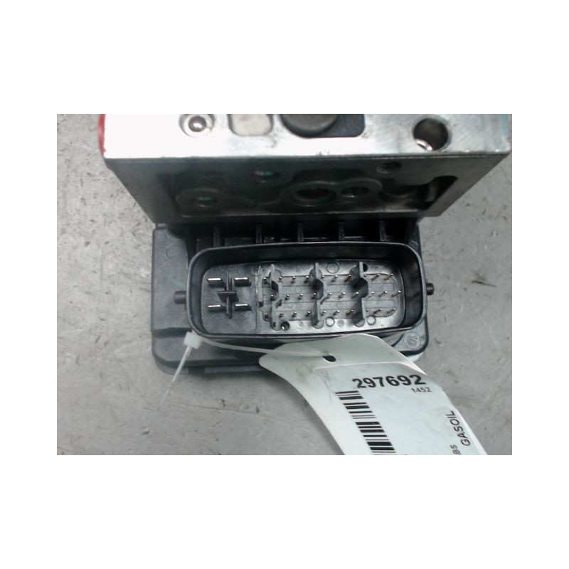 UNITE HYDRAULIQUE ABS TOYOTA AVENSIS