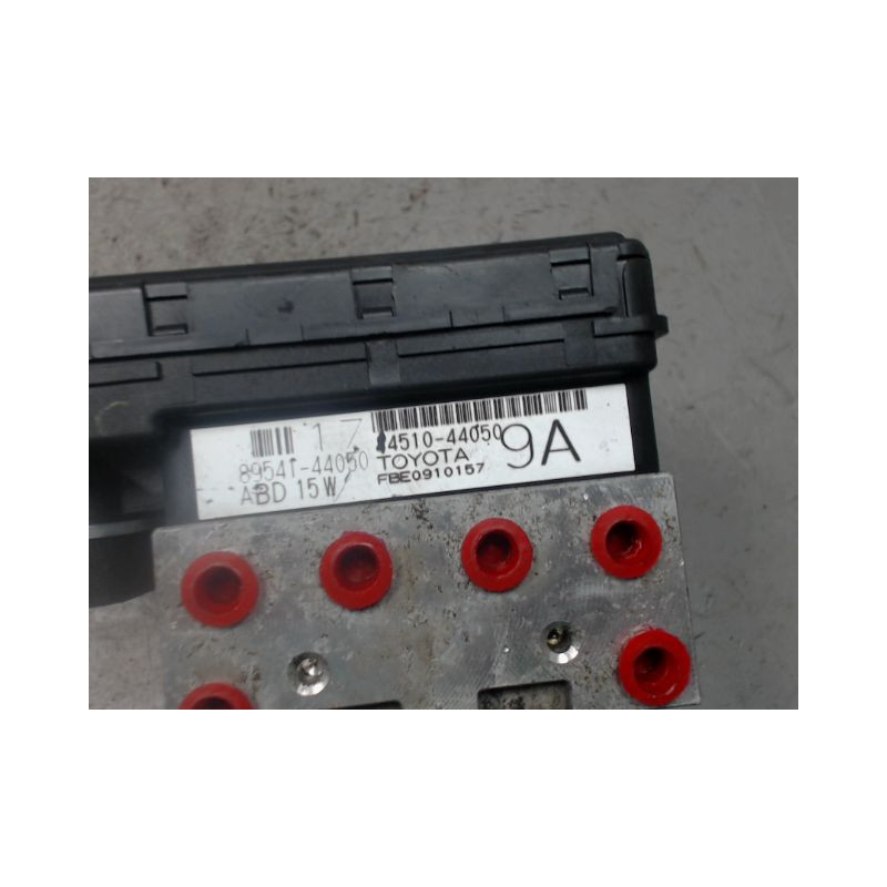UNITE HYDRAULIQUE ABS TOYOTA AVENSIS