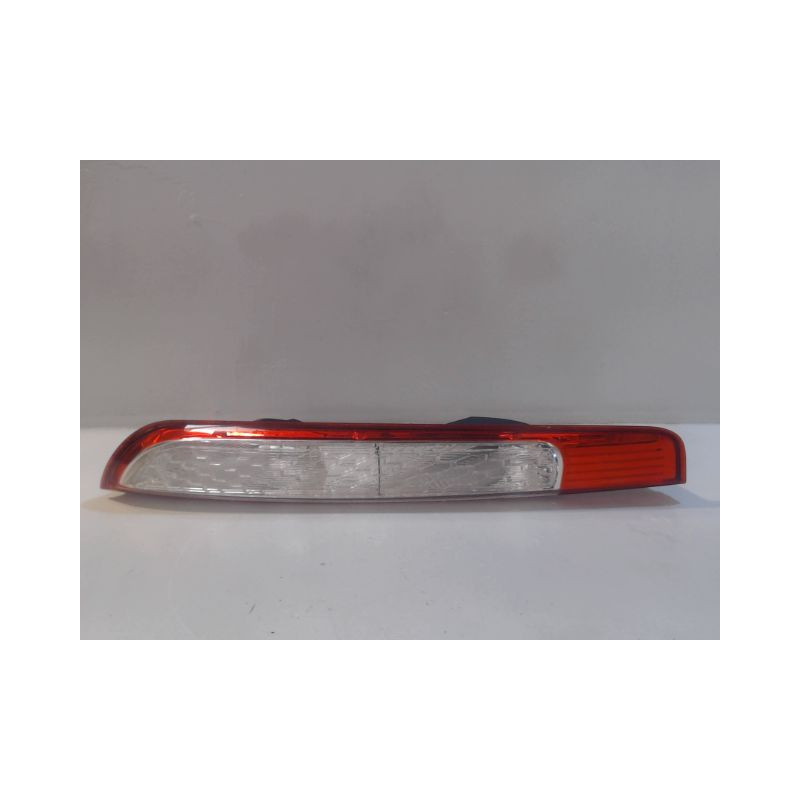 FEU ARRIERE GAUCHE  FORD FOCUS 2008-