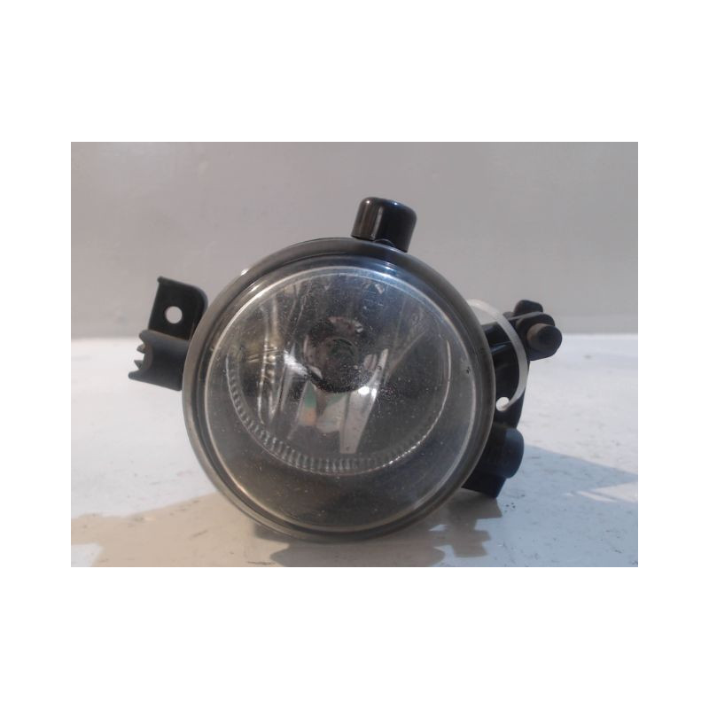 PHARE ANTIBROUILLARD AVANT DROIT FORD FOCUS C-MAX 03-07
