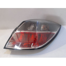 FEU ARRIERE DROIT OPEL ASTRA GTC 3P
