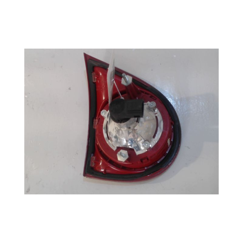 FEU ARRIERE INTERIEUR DROIT VOLKSWAGEN GOLF V 2003-2009