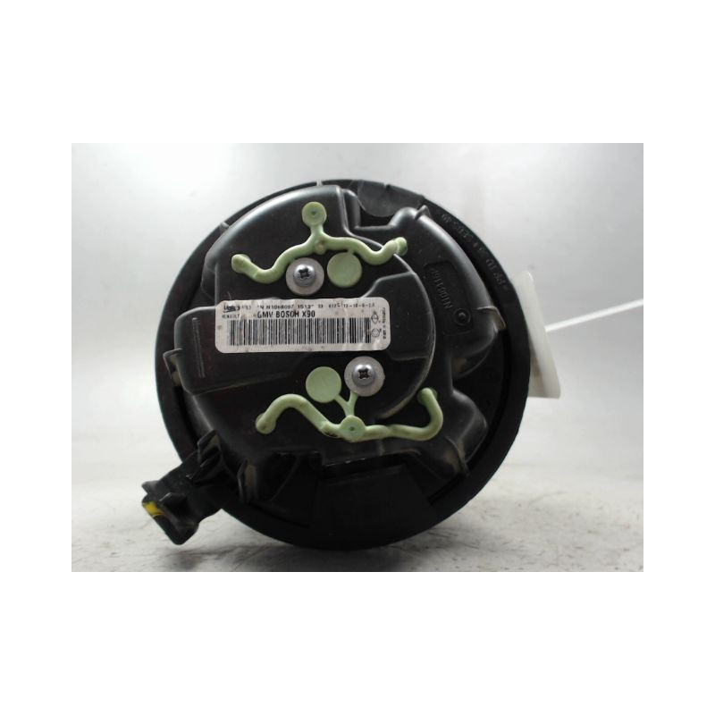 MOTEUR VENTILATEUR CHAUFFAGE DACIA DUSTER