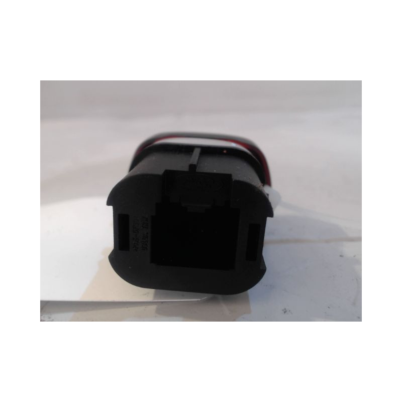 BOUTON DE WARNING FORD FOCUS 04-07