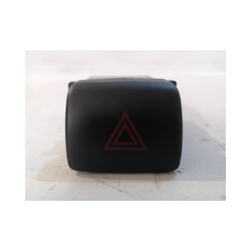 BOUTON DE WARNING HYUNDAI SANTAFE