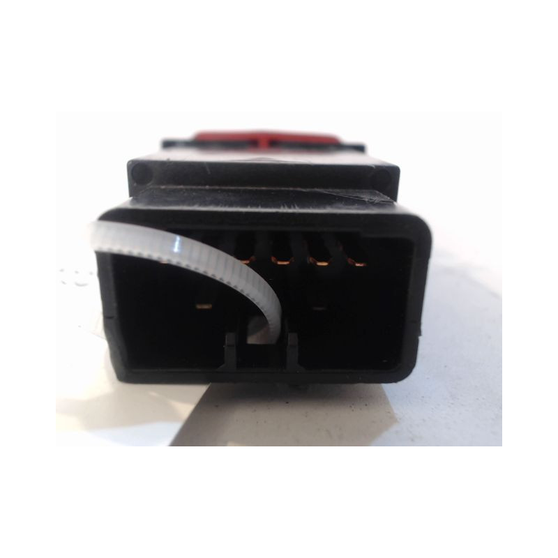 BOUTON DE WARNING HYUNDAI SANTAFE