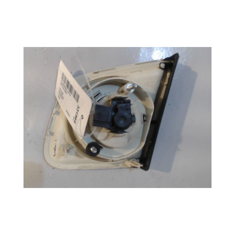 FEU ARRIERE INTERIEUR GAUCHE VOLKSWAGEN JETTA 2005-