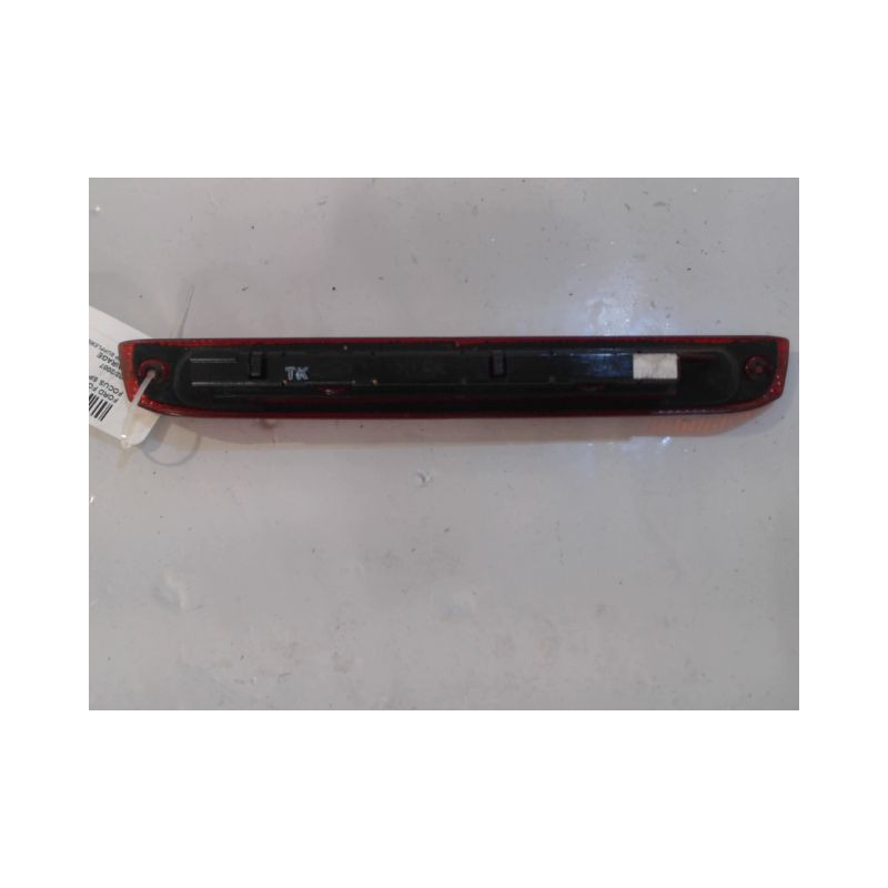 FEUX STOP SUPPLEMENTAIRE FORD FOCUS 04-07