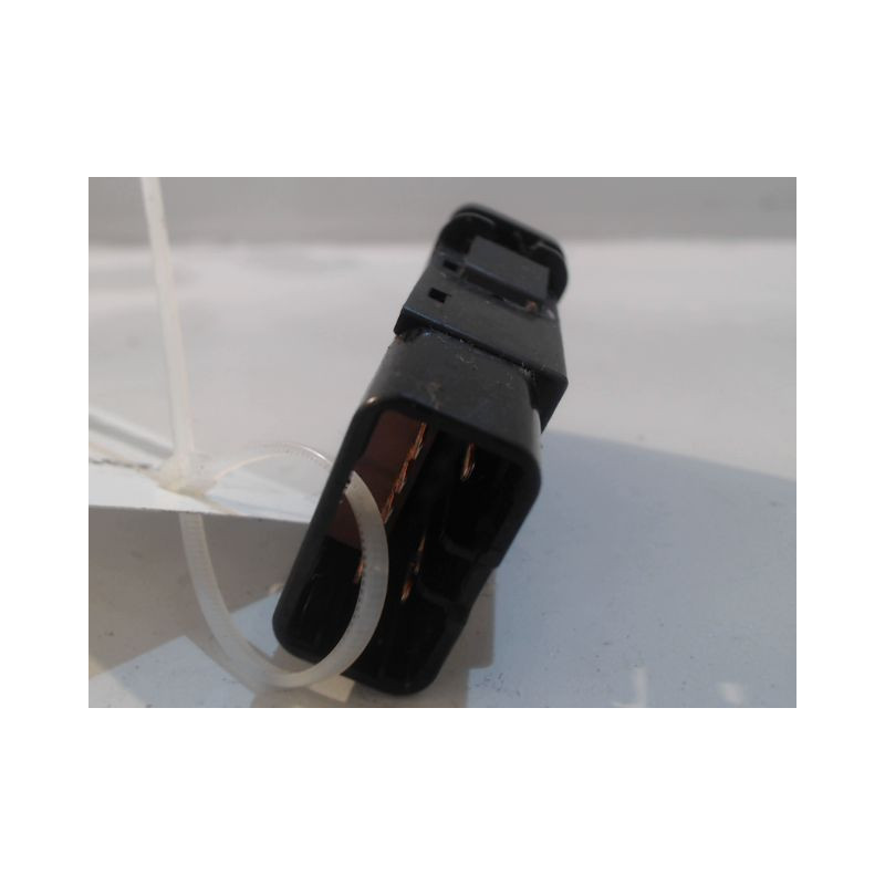 BOUTON DE WARNING MAZDA PREMACY
