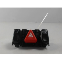 BOUTON DE WARNING MERCEDES C180