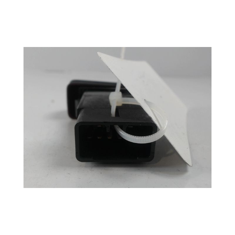 BOUTON DE WARNING KIA SPORTAGE II 04-2007