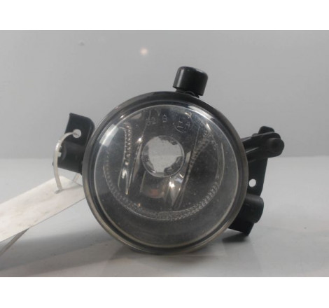 PHARE ANTIBROUILLARD AVD
