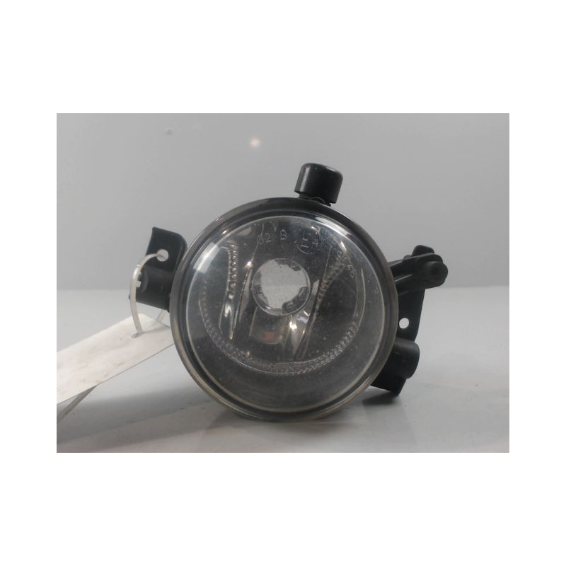 PHARE ANTIBROUILLARD AVANT DROIT FORD FOCUS 04-07