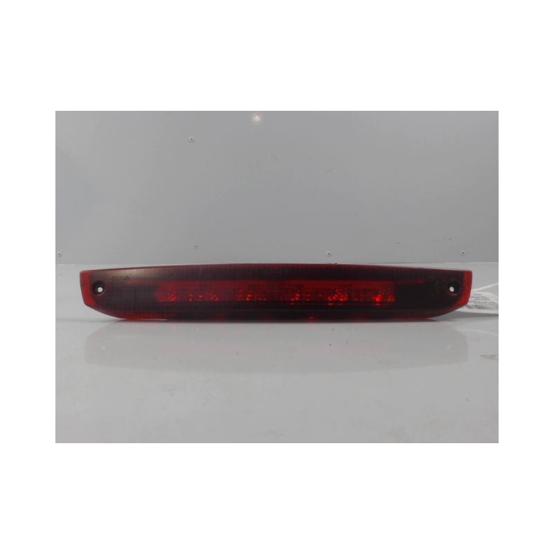FEUX STOP SUPPLEMENTAIRE FORD FOCUS 04-07