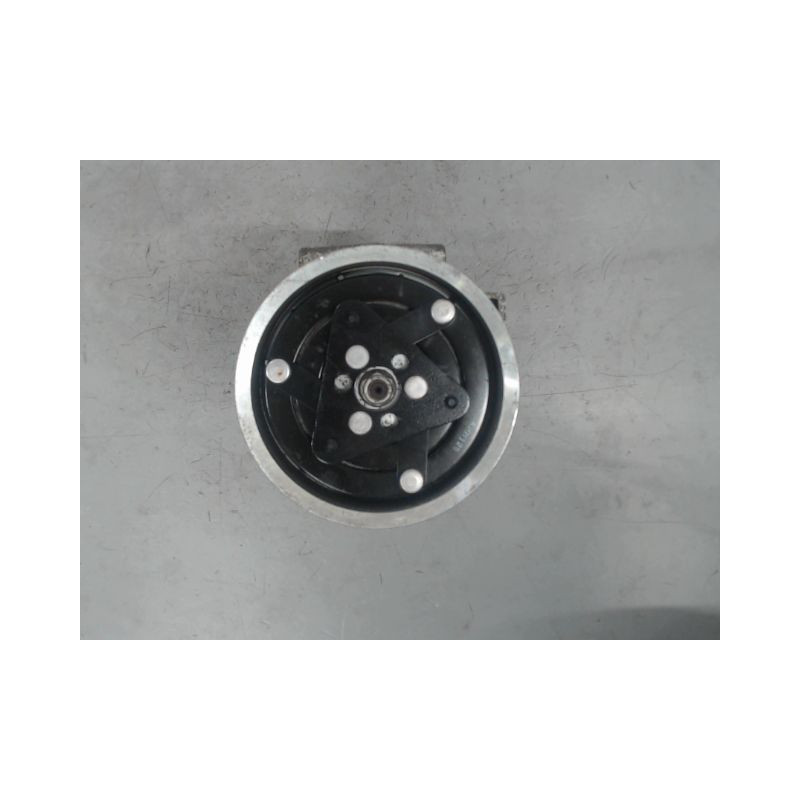COMPRESSEUR AIR CONDITIONNE RENAULT CLIO III 2007-