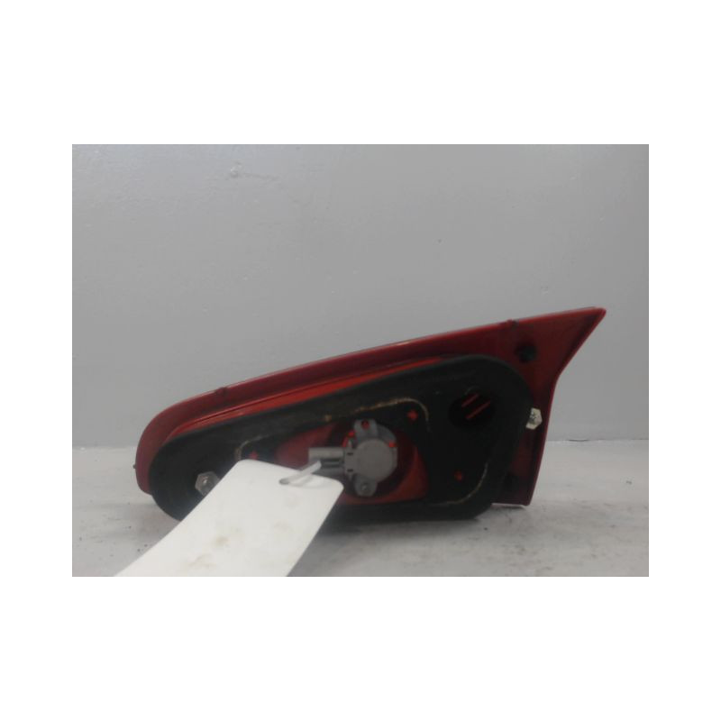 FEU ARRIERE INTERIEUR GAUCHE ALFA ROMEO 147 2004-