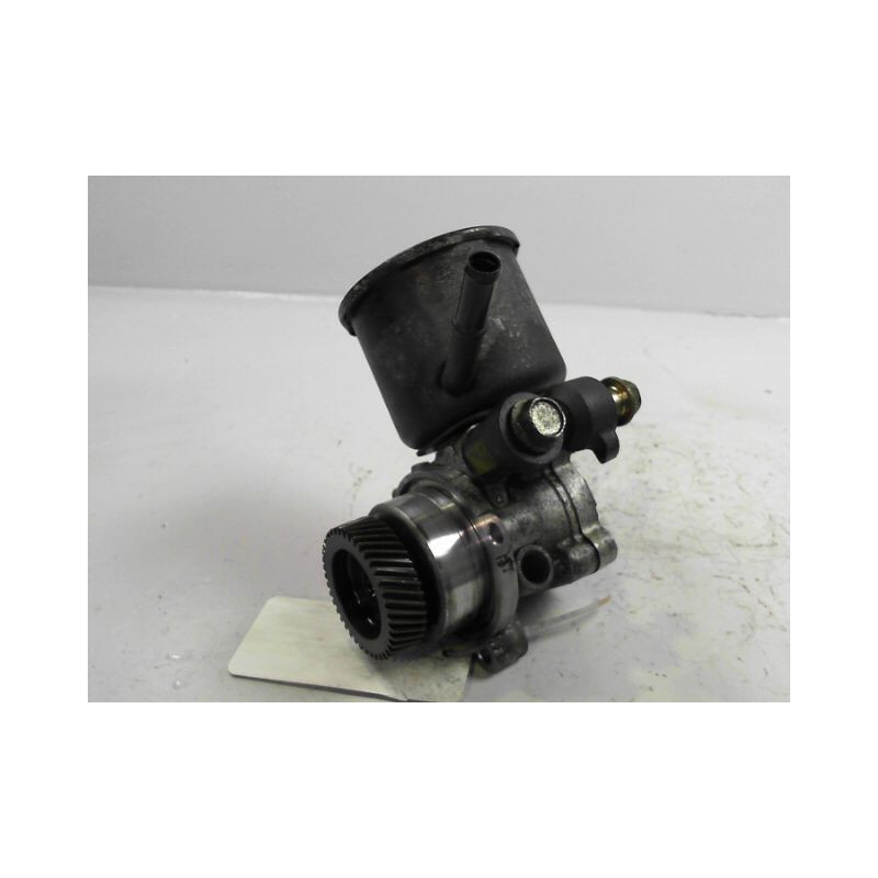 POMPE DIRECTION ASSISTEE MAZDA PREMACY