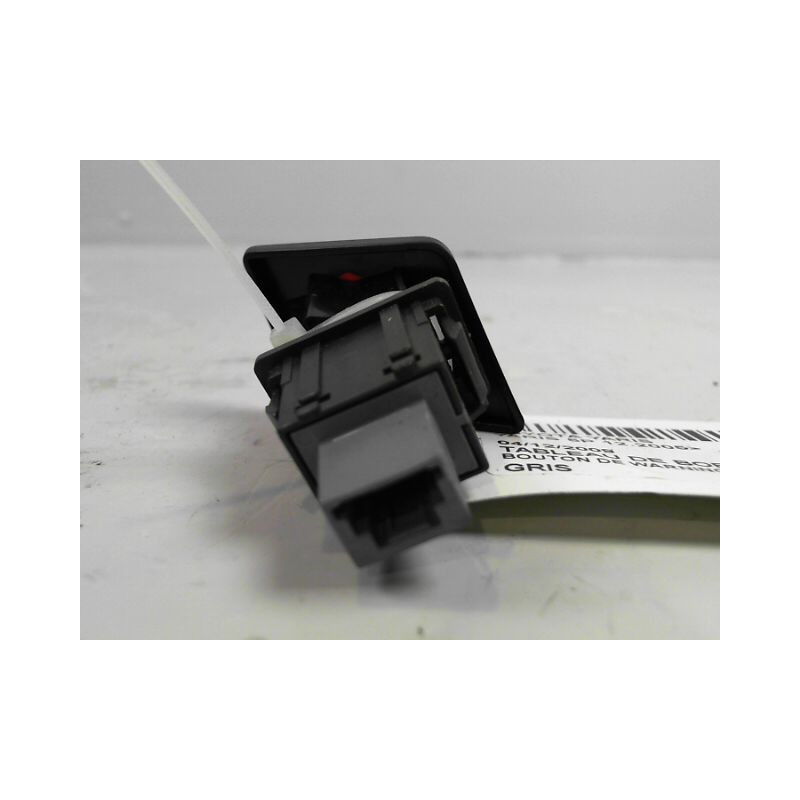 BOUTON DE WARNING TOYOTA YARIS 2005-