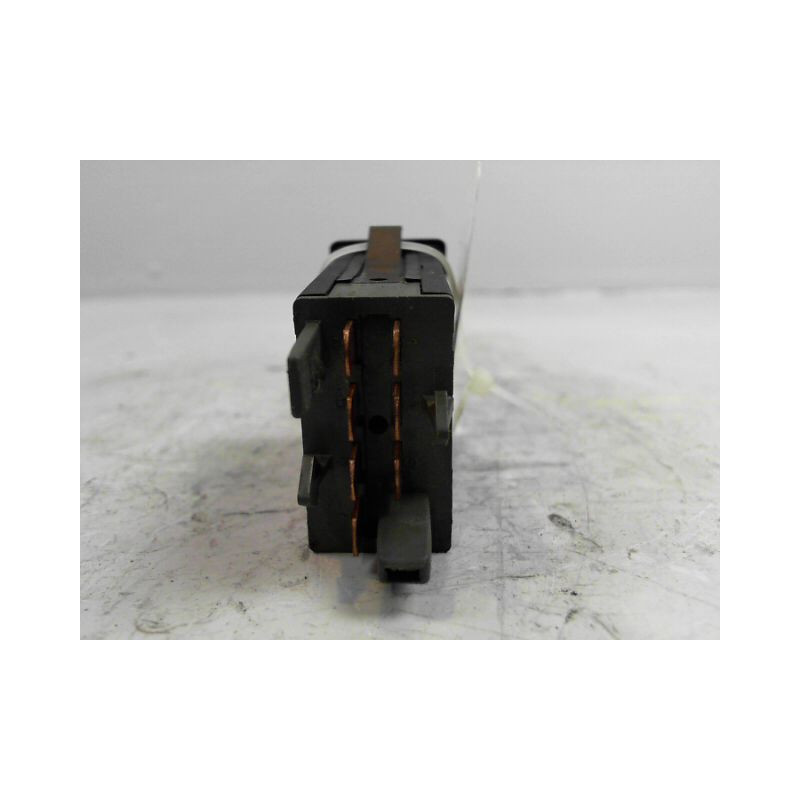 BOUTON DE WARNING VOLKSWAGEN PASSAT 96-2000