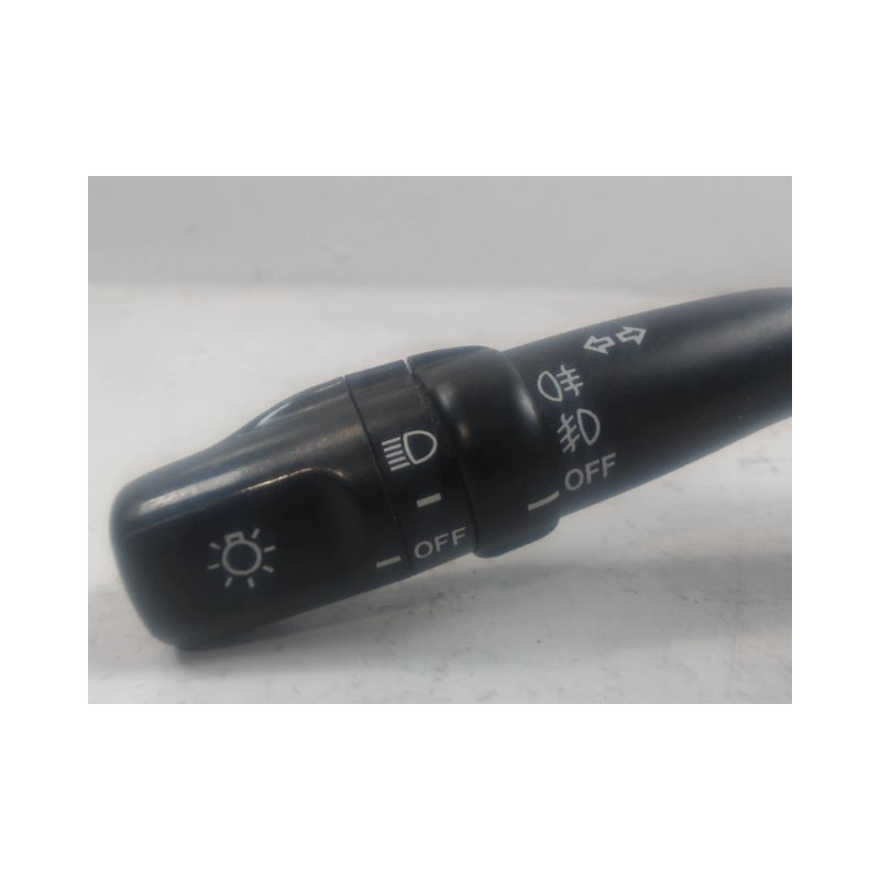 COMMANDE CLIGNOTANT TOYOTA AVENSIS VERSO 01-03
