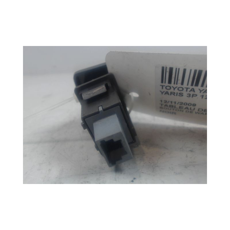 BOUTON DE WARNING TOYOTA YARIS 2005-