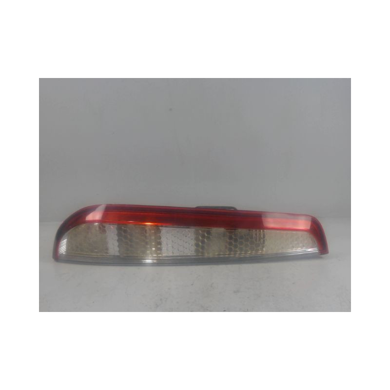 FEU ARRIERE GAUCHE  FORD FOCUS BREAK 2005-