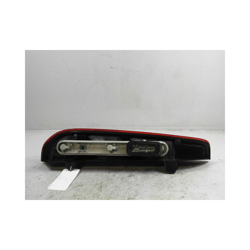 FEU ARRIERE DROIT FORD FOCUS BREAK 2005-