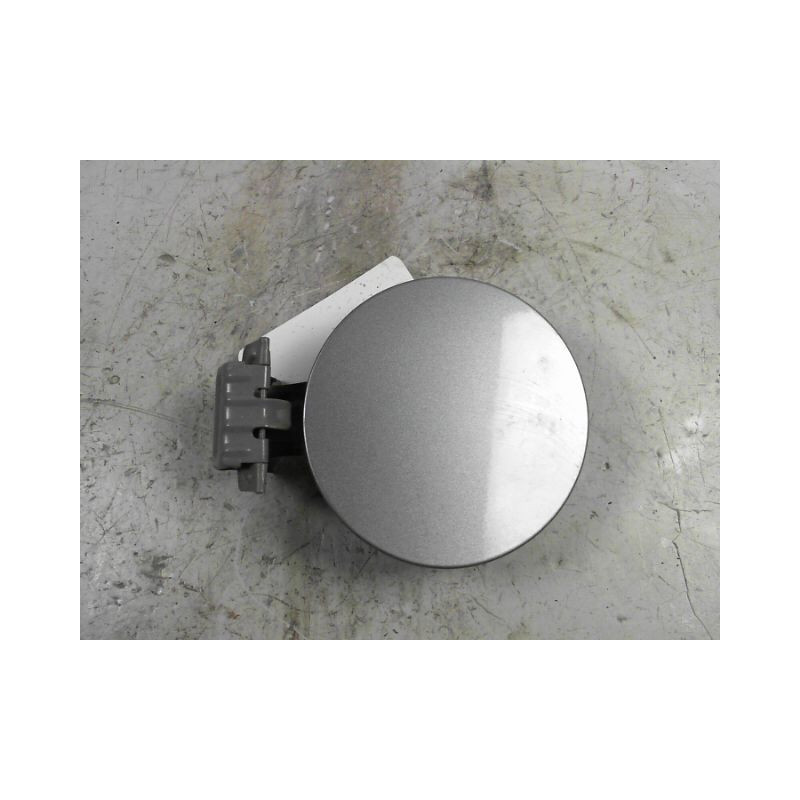 VOLET DE TRAPPE CARBURANT TOYOTA YARIS