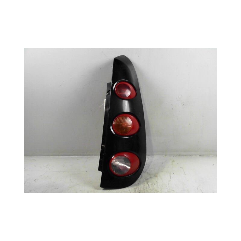 FEU ARRIERE DROIT SMART FORFOUR