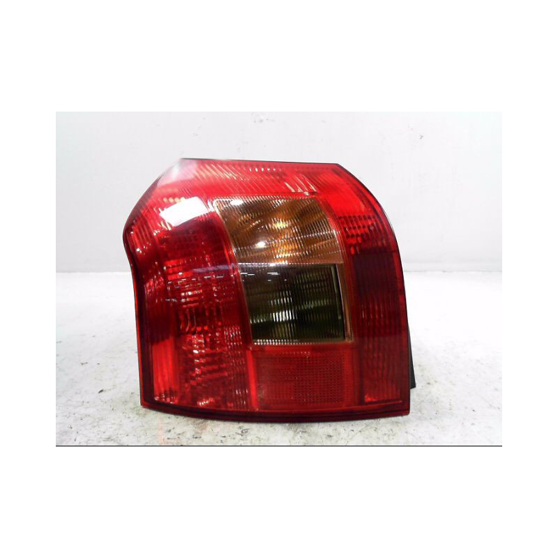 FEU ARRIERE GAUCHE  TOYOTA COROLLA 2002-