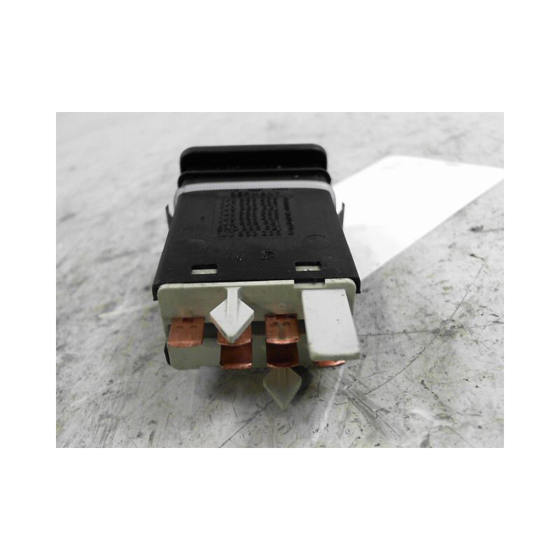 BOUTON DE WARNING VOLKSWAGEN GOLF IV 98-2004