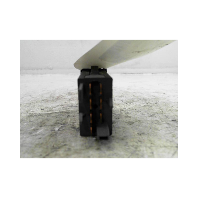 BOUTON DE WARNING VOLKSWAGEN PASSAT 96-2000