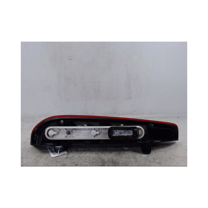 FEU ARRIERE DROIT FORD FOCUS BREAK 2005-