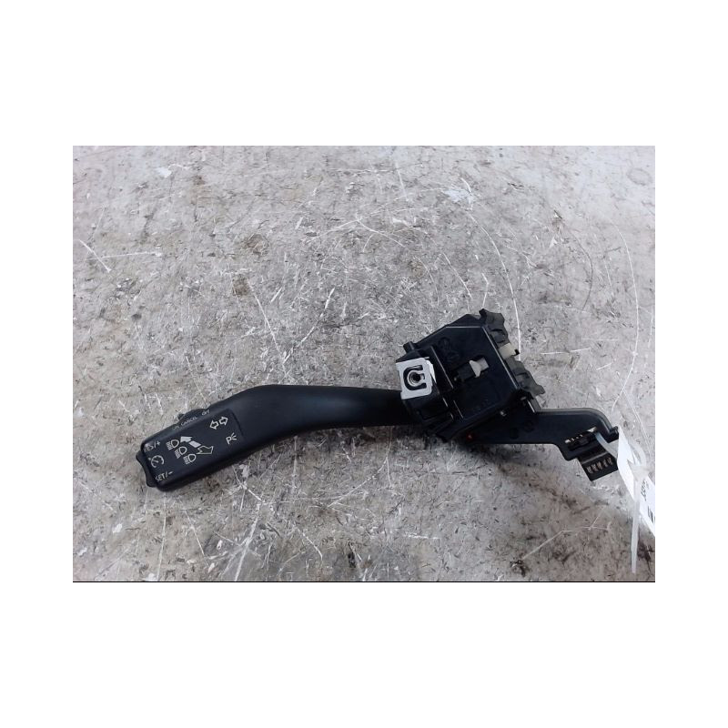 COMMANDE CLIGNOTANT VOLKSWAGEN TOURAN 07-