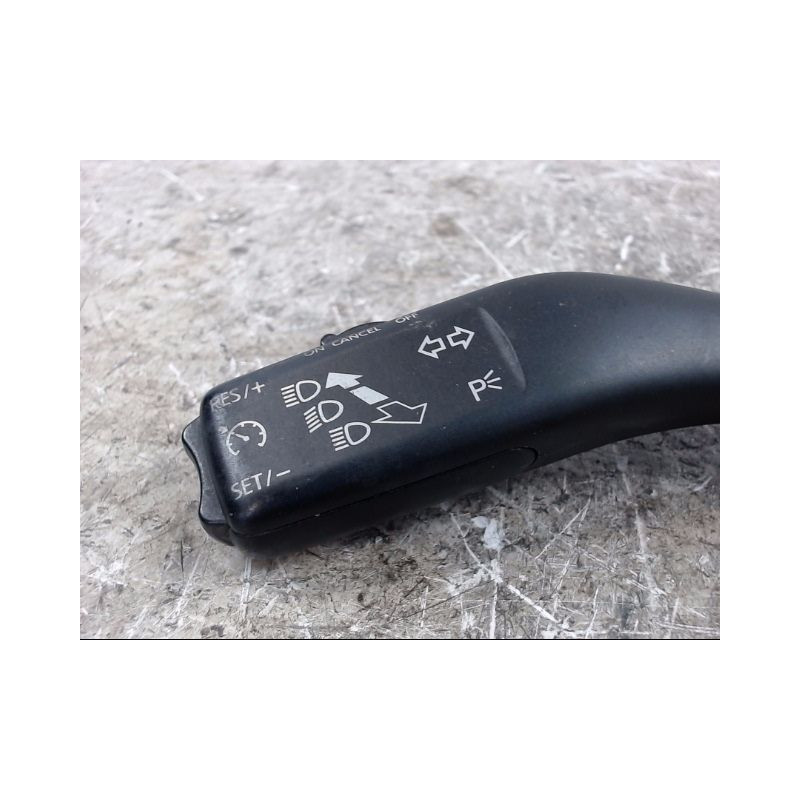 COMMANDE CLIGNOTANT VOLKSWAGEN TOURAN 07-