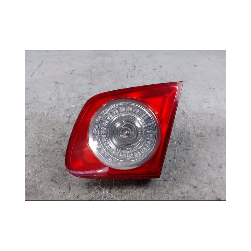 FEU ARRIERE INTERIEUR DROIT VOLKSWAGEN JETTA 2005-