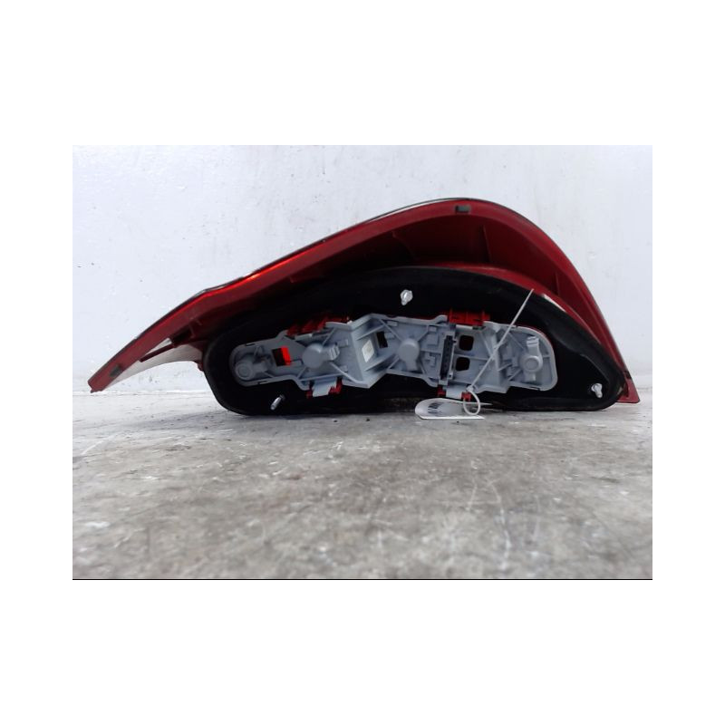 FEU ARRIERE GAUCHE  MERCEDES CLASSE A 3P