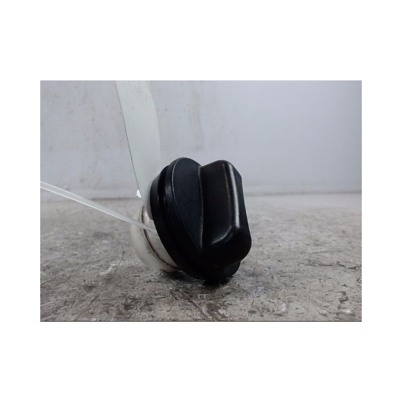 BOUCHON RESERVOIR A CARBURANT NISSAN MICRA 2009-