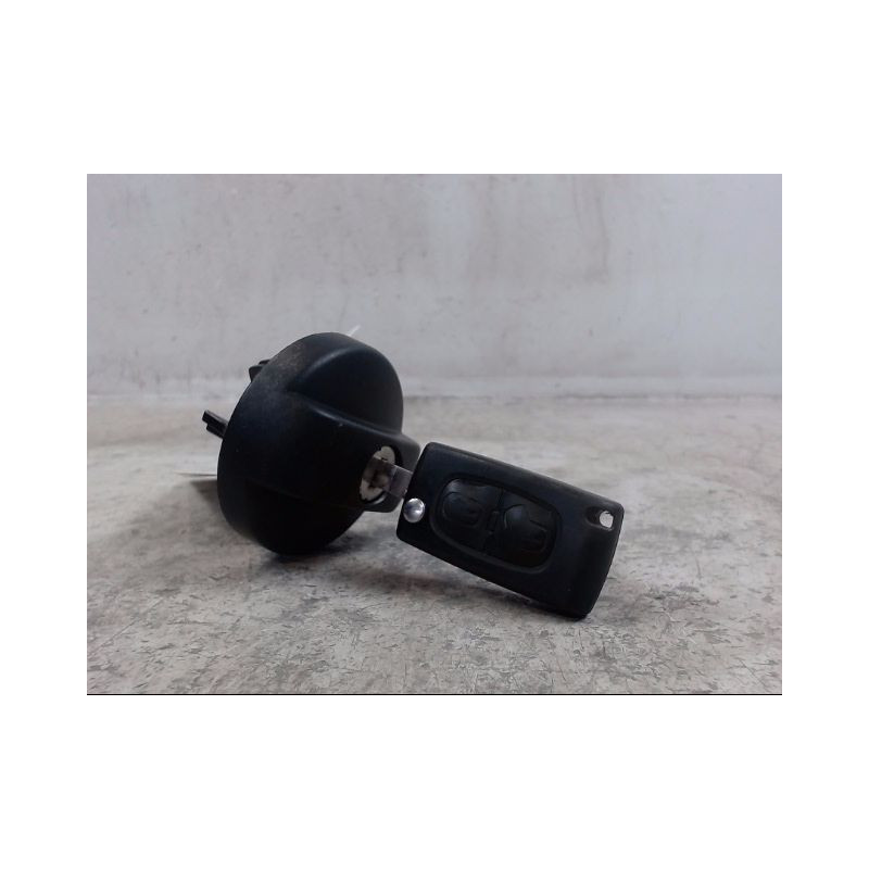 BOUCHON RESERVOIR A CARBURANT PEUGEOT 207 2011-