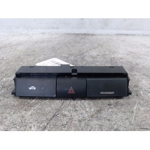 BOUTON DE WARNING TOYOTA COROLLA VERSO 2004-2007