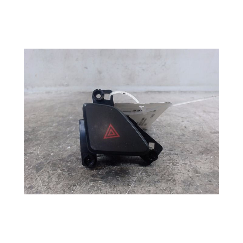 BOUTON DE WARNING HYUNDAI I30
