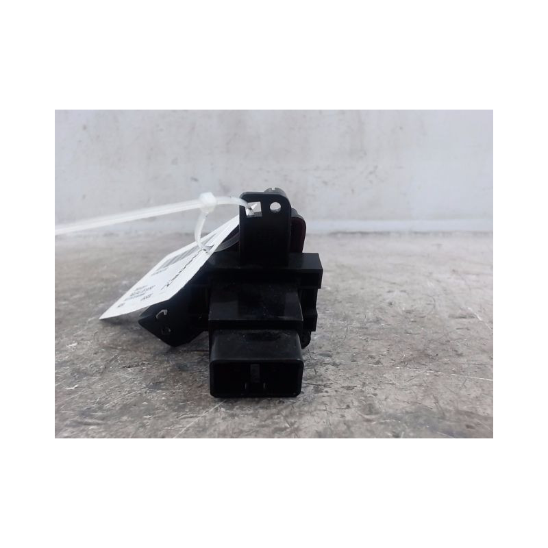 BOUTON DE WARNING HYUNDAI I30